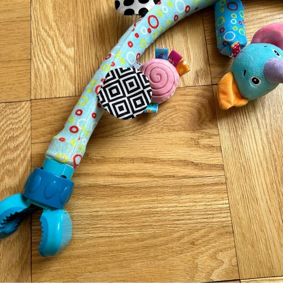 Travel arch basinett toy (elephant) - Picture 2 of 9